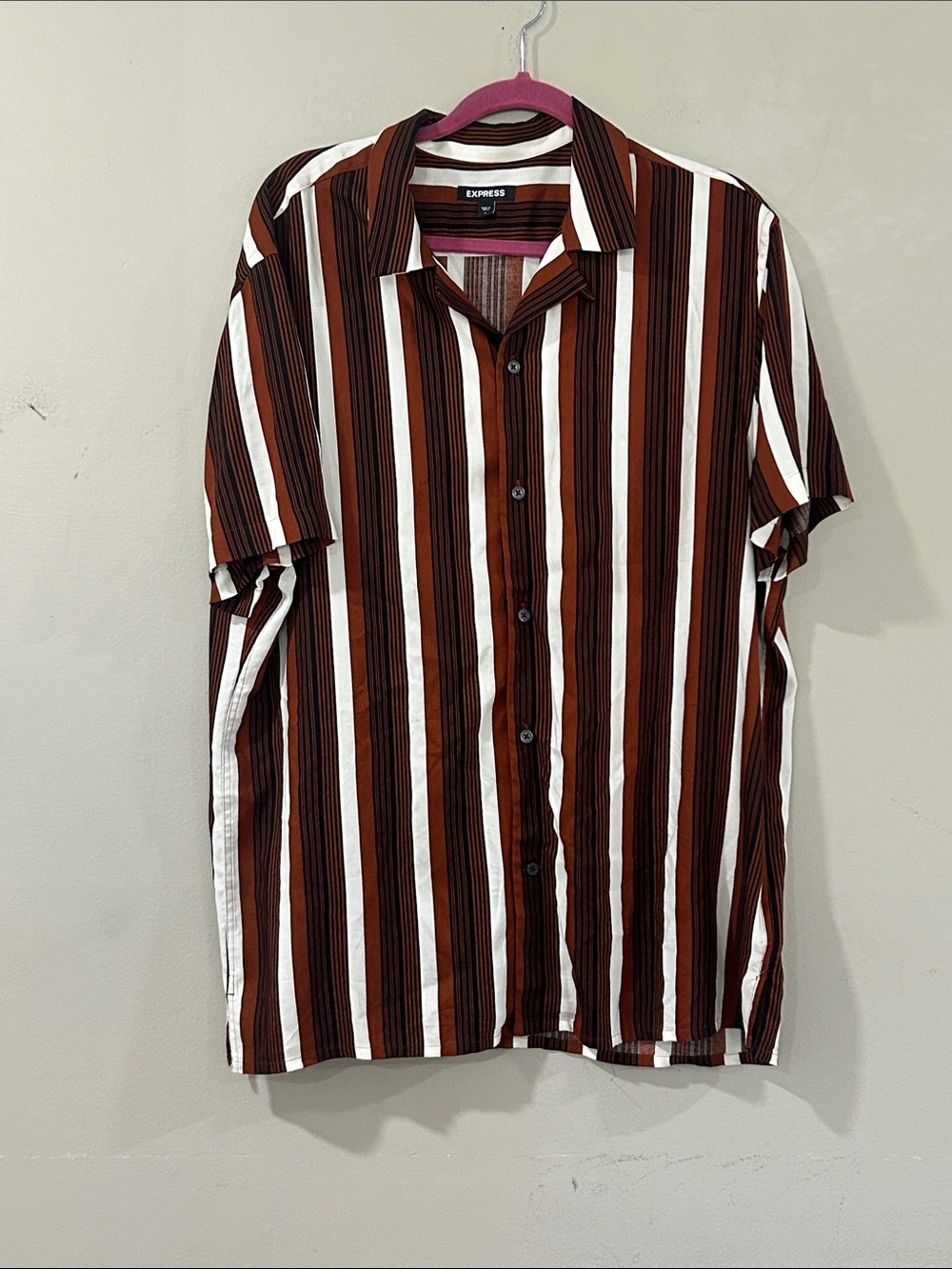 Express Men’s Short Sleeve Vertical Stripe Shirt - Brown/White